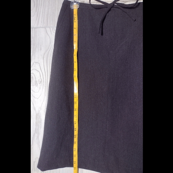 Like new skirt from GAP - Picture 4 of 10